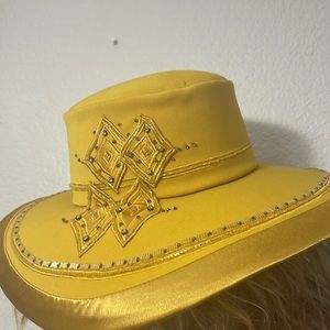 Beautiful Gold BenMarc International